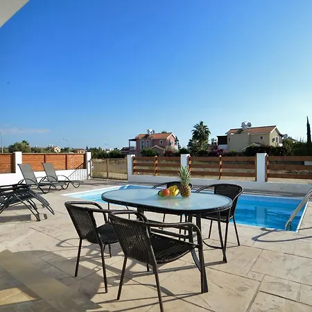 Villa 9 *